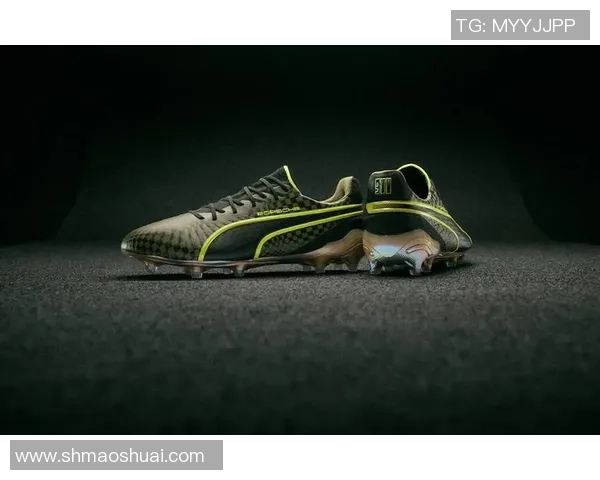 足球明星联名限量版休闲鞋登场 潮流与舒适并存打造全新时尚风潮 足球明星联名限量版休闲鞋登场 潮流与舒适并存打造全新时尚风潮